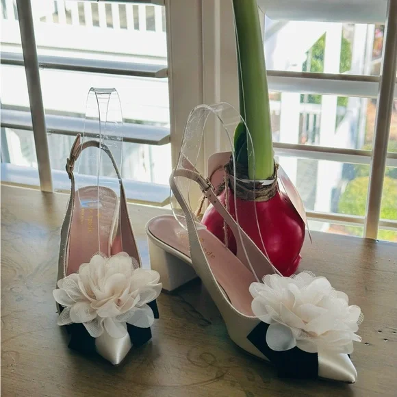 Kate Spade Mettie Satin Sling Back heels size 5 (EUC) - Picture 11 of 16